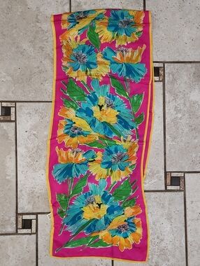 Vtg Vana Made In Japan Bright Floral Pink Scarf with Turquoise & Yellow Blooms